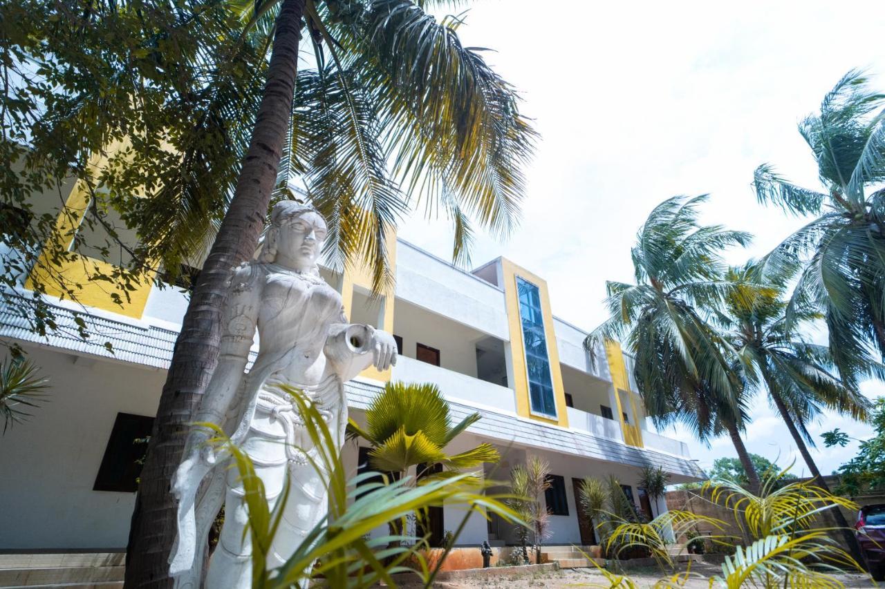 Dwaraka Residency Hotel Mahabalipuram Exterior photo